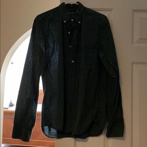 Long sleeve men’s button down